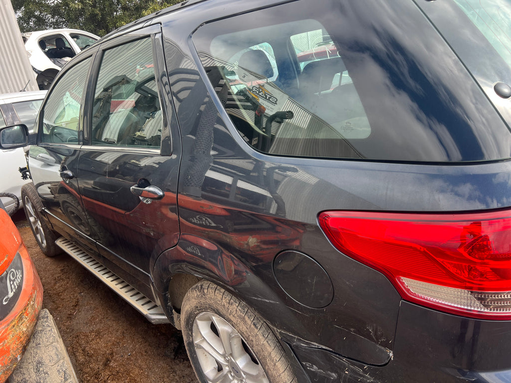 We wrecking ford territory 2012 please call us if you need any parts thanks.