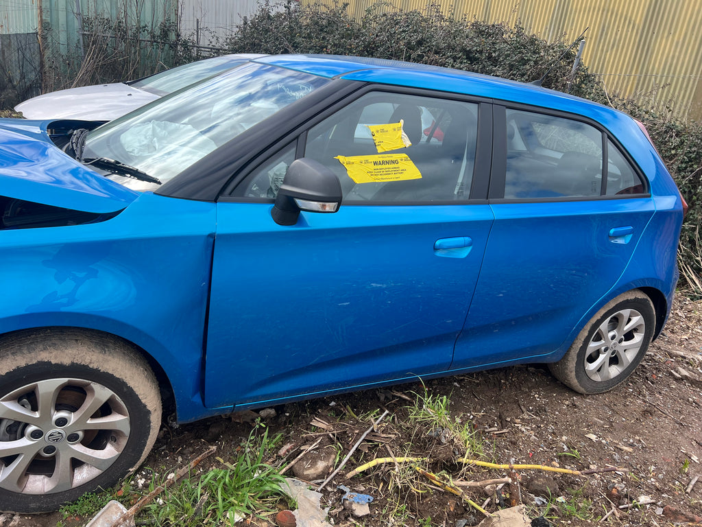 We wrecking mg3 2024 please call us if you need any parts thanks.
