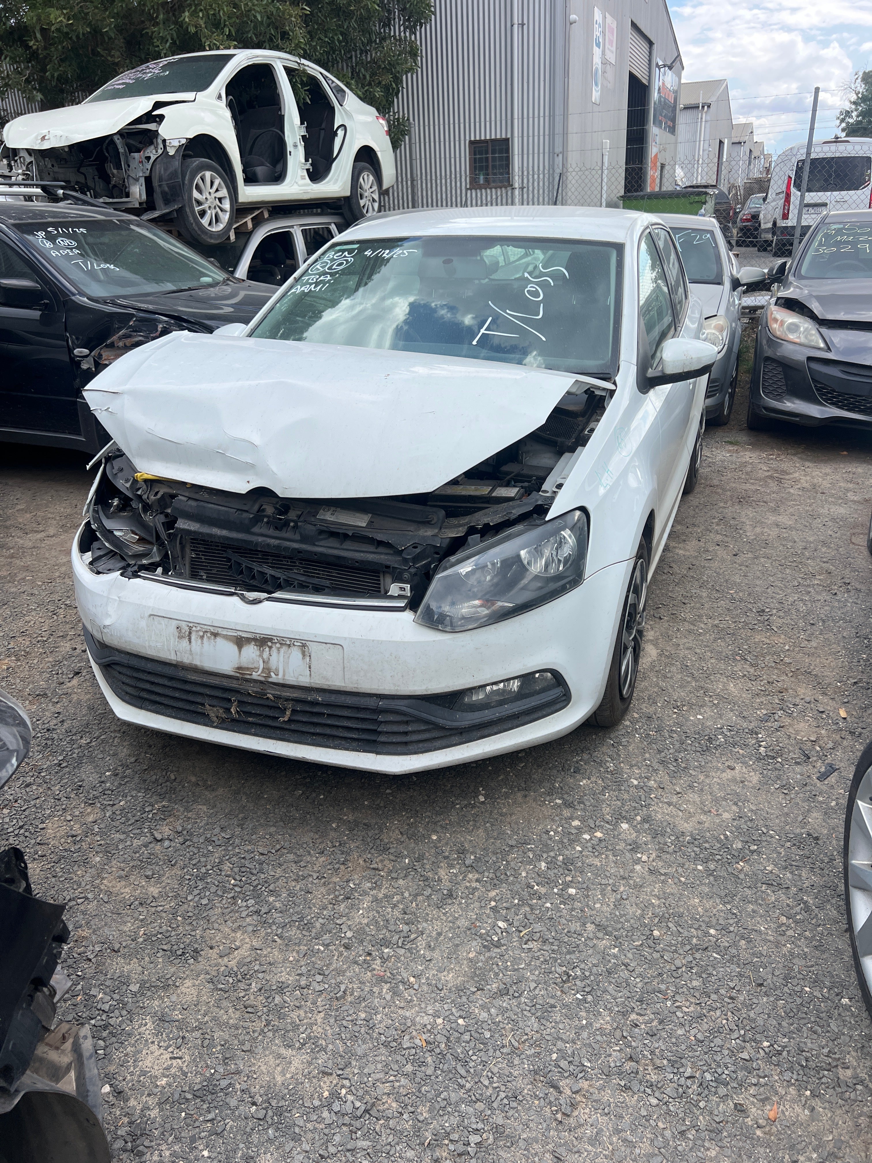 We wrecking vw polo 2015