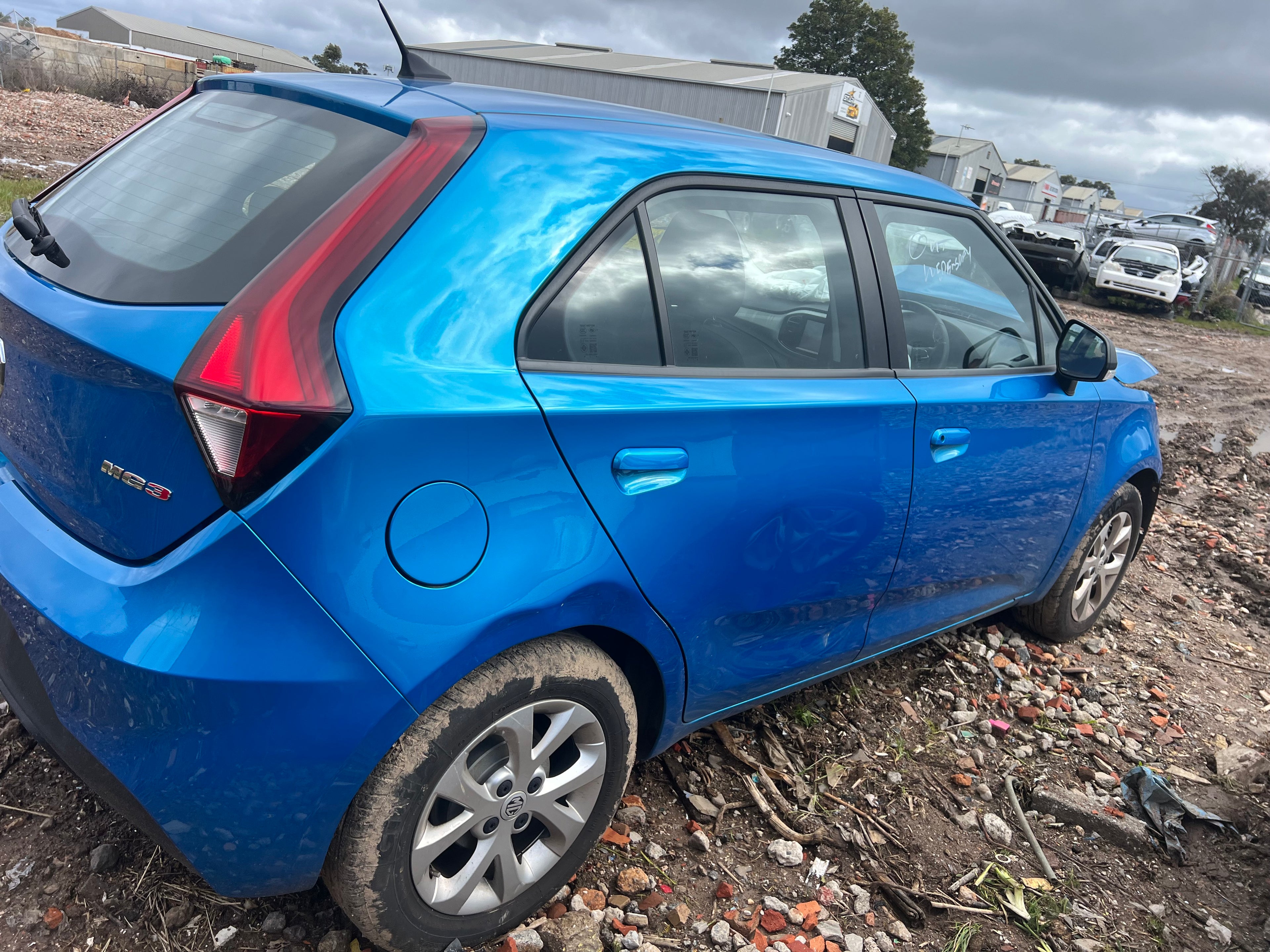 We wrecking mg3 2024 please call us if you need any parts thanks.